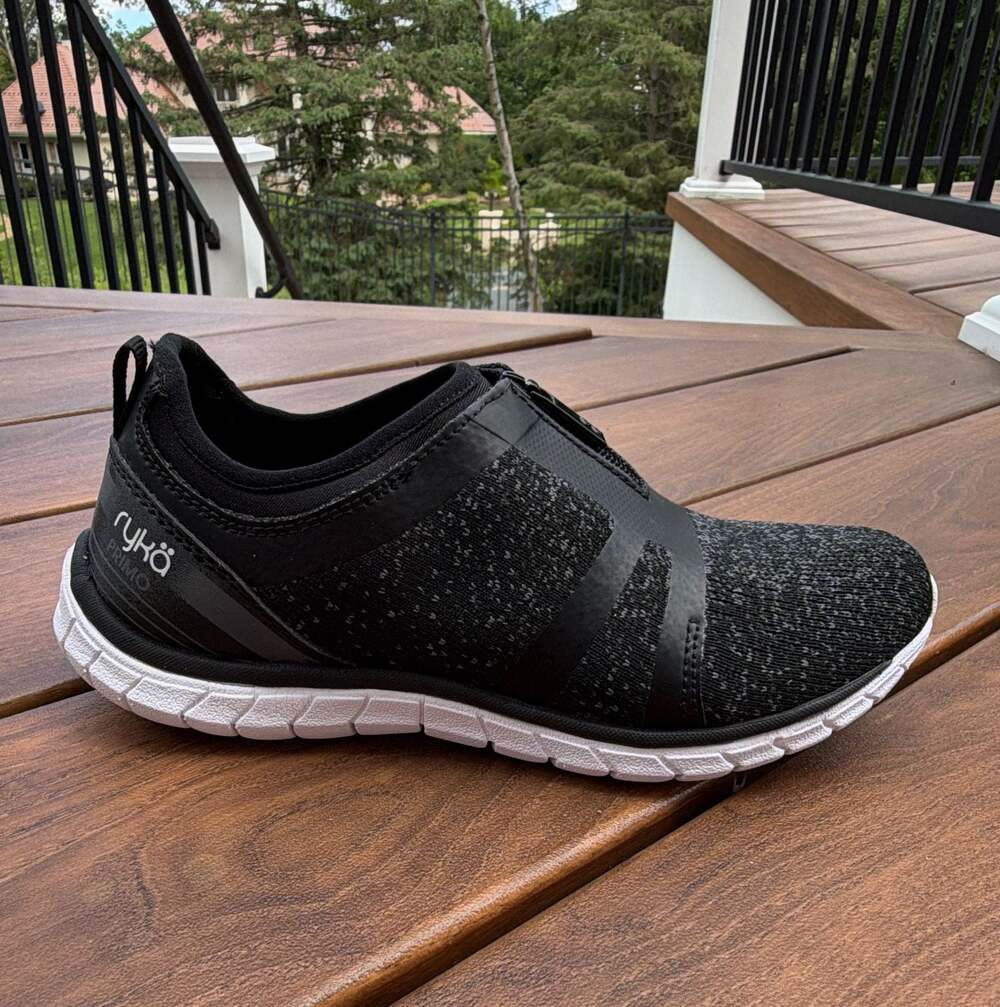 New Ryka Primo Knit Women's Zip-Front Walking Sneakers Size 5M